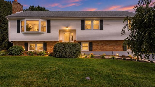 2 Apple Tree Dr, Millbury, MA 01527