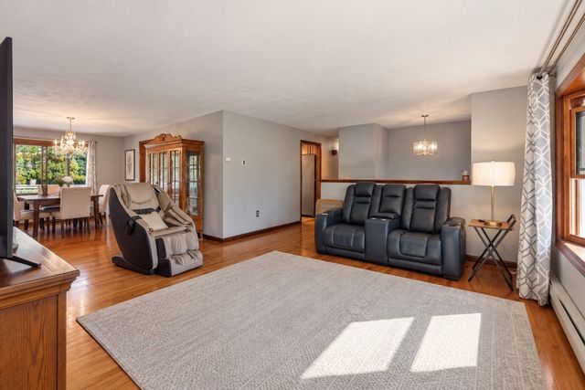 2 Apple Tree Dr, Millbury, MA 01527