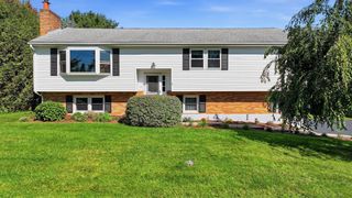 2 Apple Tree Dr, Millbury, MA 01527