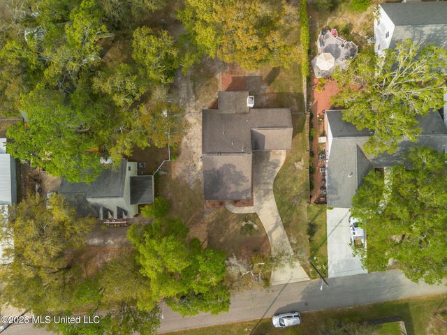 102 S Wright Avenue, Long Beach, MS 39560