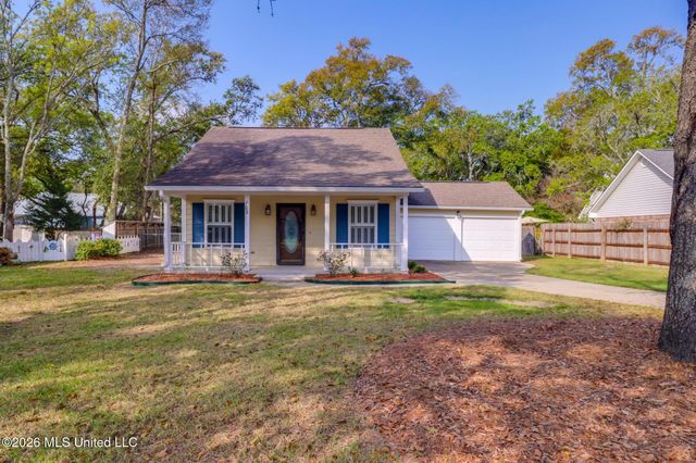 102 S Wright Avenue, Long Beach, MS 39560