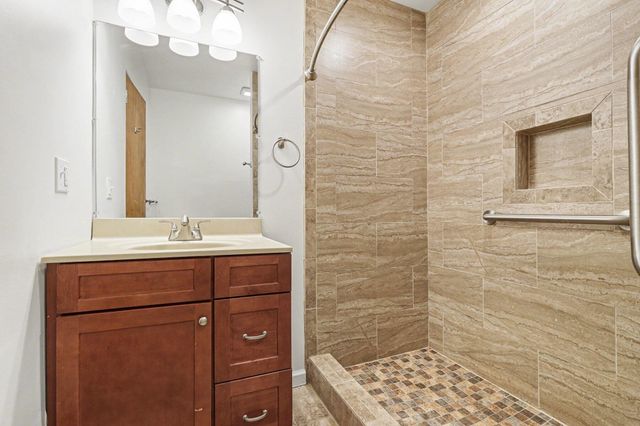 259 Wahwahtaysee Way, Battle Creek City, MI 49015