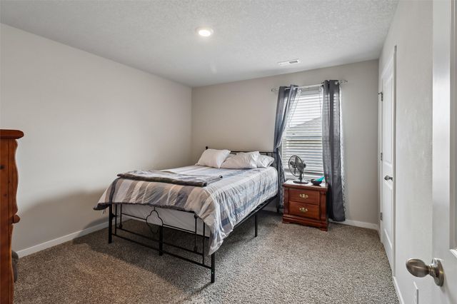 2012 N 7th Street, Indianola, IA 50125