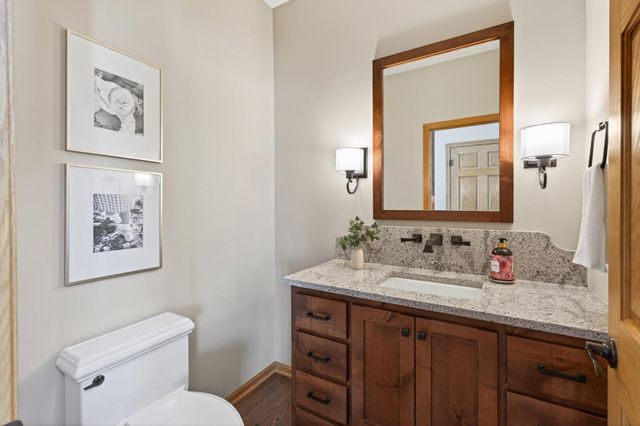 17232 Deerfield Drive SE, Prior Lake, MN 55372