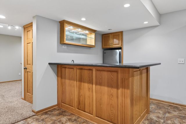 17232 Deerfield Drive SE, Prior Lake, MN 55372