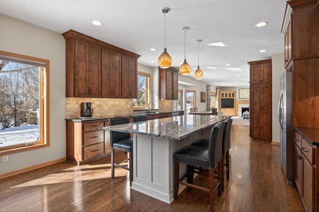 17232 Deerfield Drive SE, Prior Lake, MN 55372