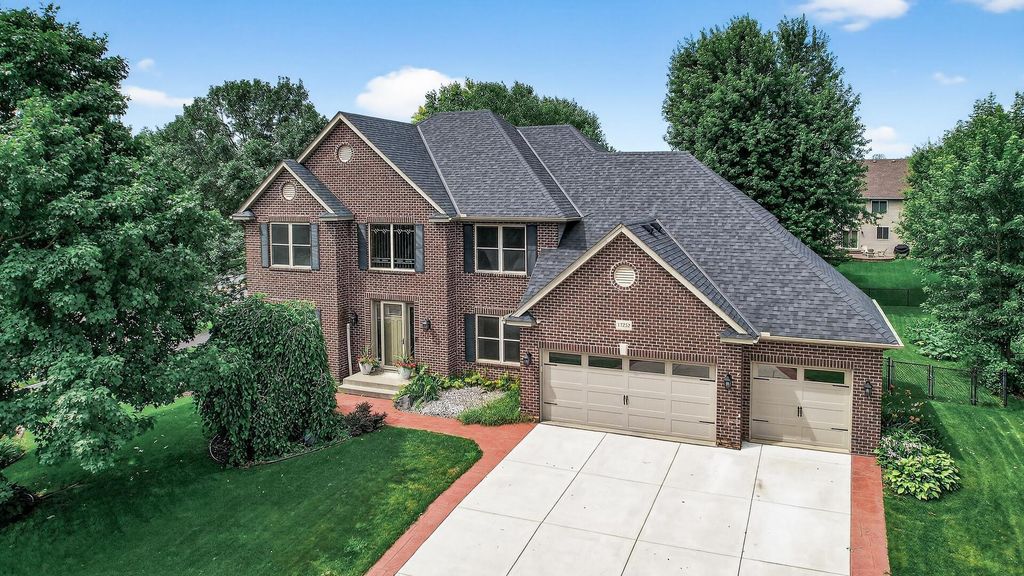 17232 Deerfield Drive SE, Prior Lake, MN 55372