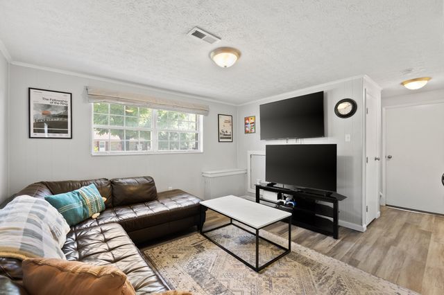 1021 Lincoln Road, Dayton, KY 41074