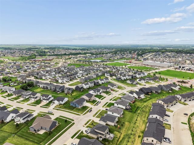 1304 NE Heritage Drive, Grimes, IA 50111
