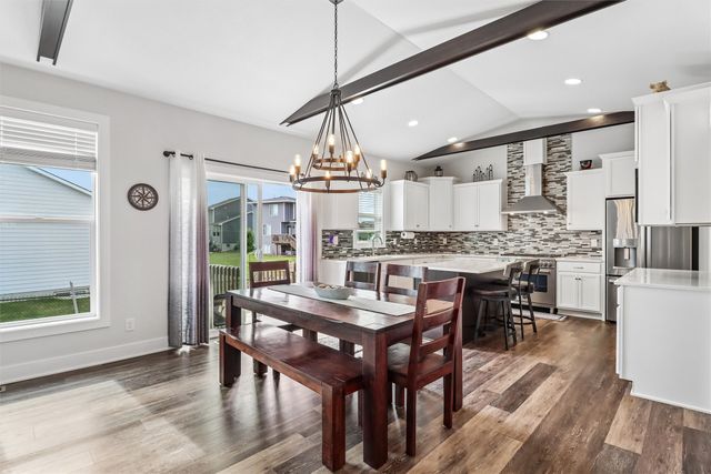 1304 NE Heritage Drive, Grimes, IA 50111