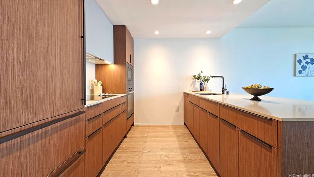 333 Ward Avenue 424, Honolulu, HI 96814
