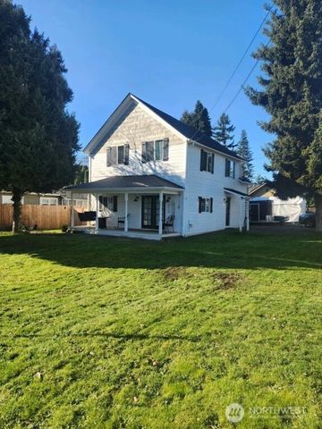 612 Hunt Avenue, Sumner, WA 98390