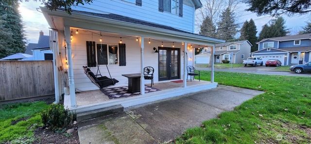 612 Hunt Avenue, Sumner, WA 98390