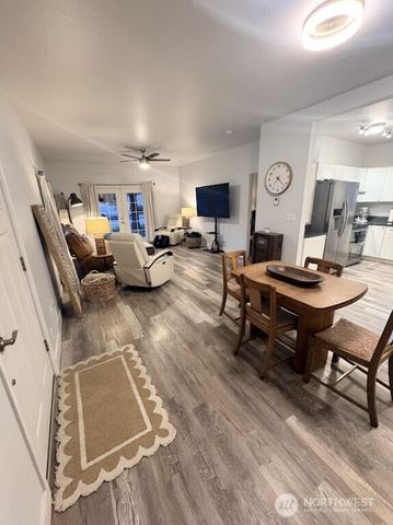 612 Hunt Avenue, Sumner, WA 98390