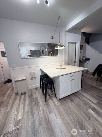 612 Hunt Avenue, Sumner, WA 98390