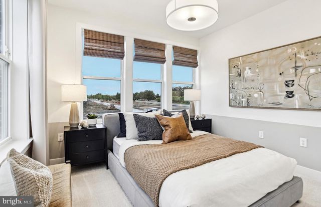 43761 ORCHID DOVE TER, Ashburn, VA 20147