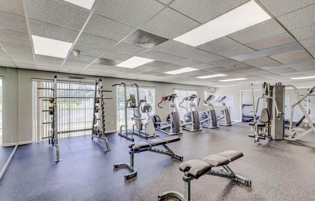 10746 Oak Bend Way, Wellington, FL 33414