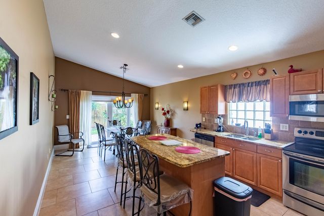 10746 Oak Bend Way, Wellington, FL 33414