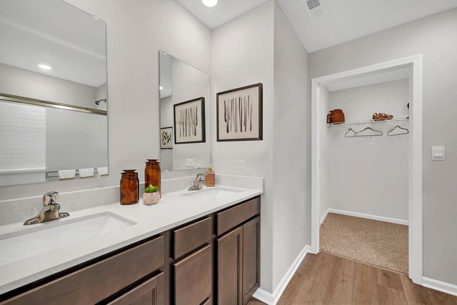 600 Adirondack Court, Joliet, IL 60436