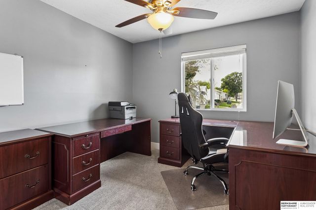 5803 S 136th Street, Omaha, NE 68137
