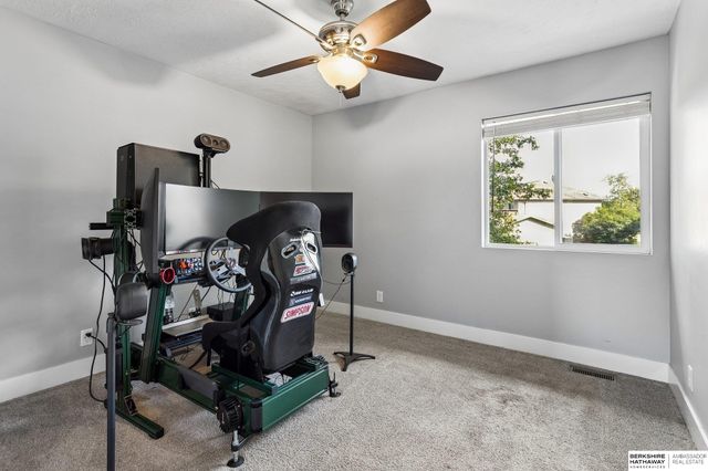 5803 S 136th Street, Omaha, NE 68137