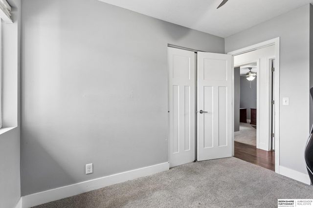 5803 S 136th Street, Omaha, NE 68137