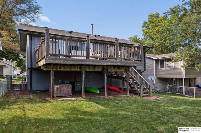 5803 S 136th Street, Omaha, NE 68137