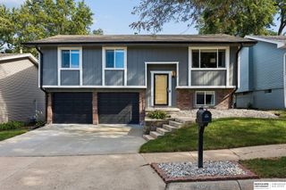 5803 S 136th Street, Omaha, NE 68137