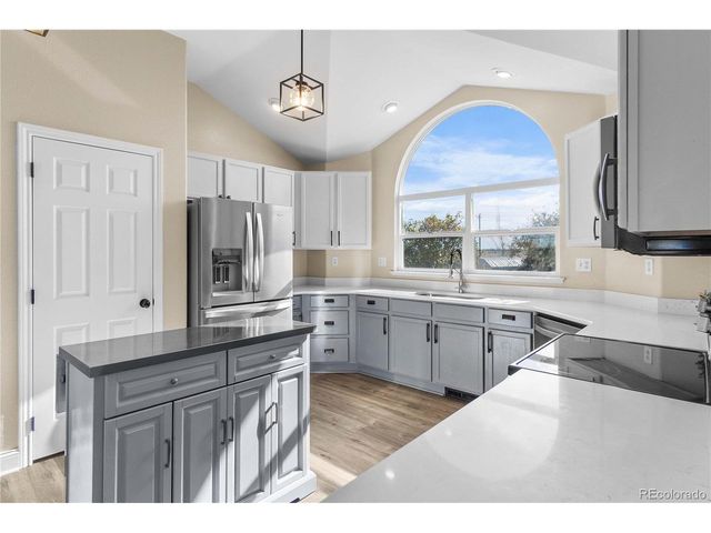 55580 E 39th Ave, Strasburg, CO 80136