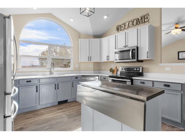 55580 E 39th Ave, Strasburg, CO 80136