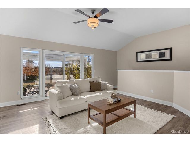 55580 E 39th Ave, Strasburg, CO 80136