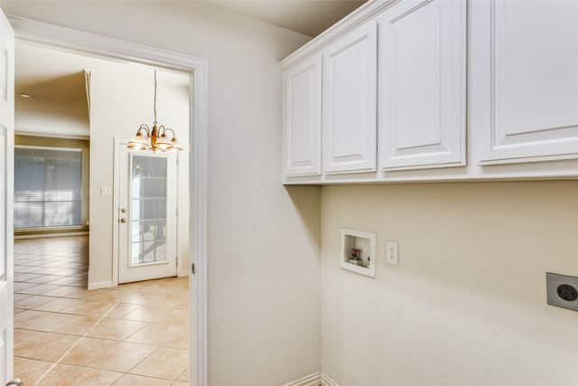 1710 Almond Drive, Mansfield, TX 76063