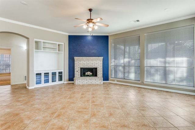 1710 Almond Drive, Mansfield, TX 76063