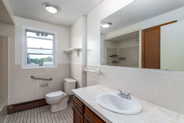 14 Gray Street, North Providence, RI 02904