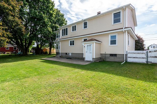 14 Gray Street, North Providence, RI 02904