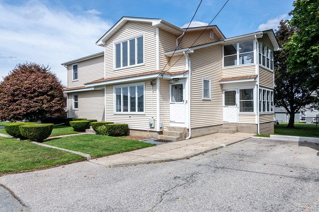 14 Gray Street, North Providence, RI 02904