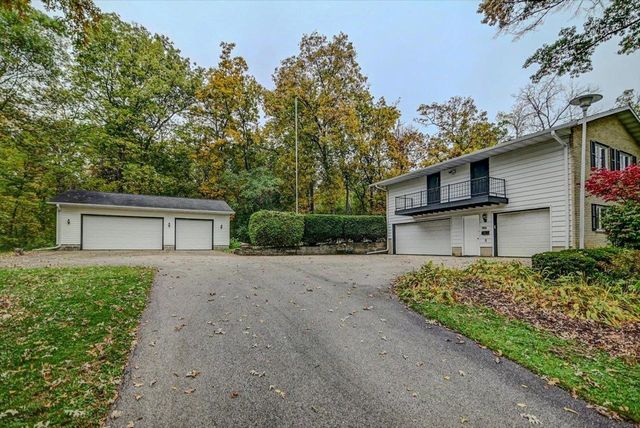 2363 S Seminole Hwy, Fitchburg, WI 53711