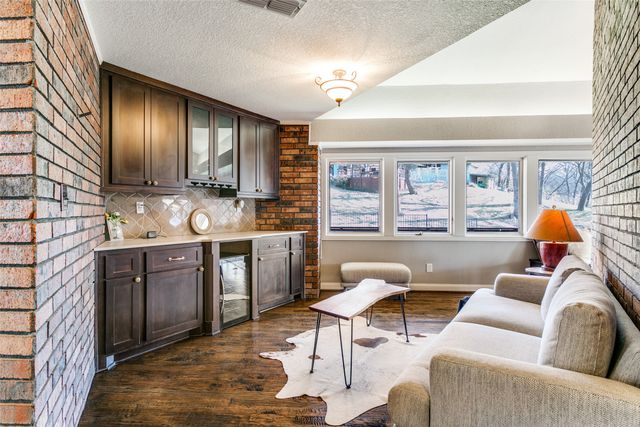 26 Horseshoe Drive, Highland Village, TX 75077