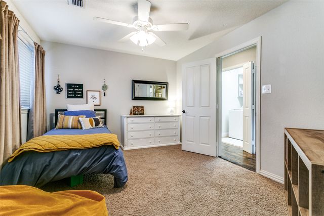 26 Horseshoe Drive, Highland Village, TX 75077