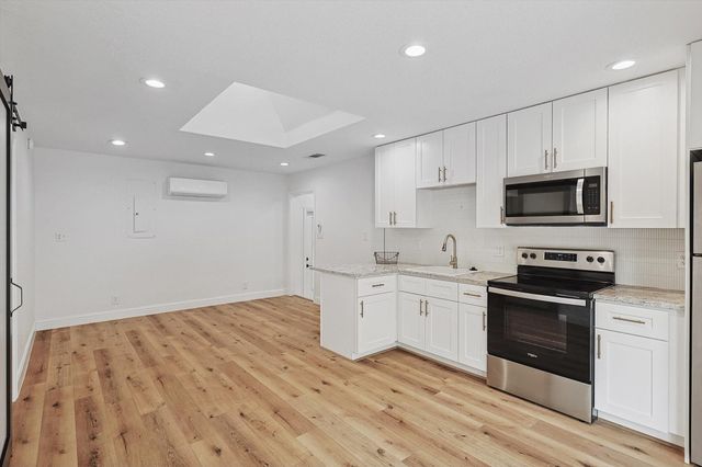 26 Horseshoe Drive, Highland Village, TX 75077