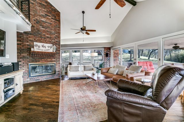 26 Horseshoe Drive, Highland Village, TX 75077