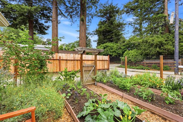 314 Riverside Park Drive, Ben Lomond, CA 95005