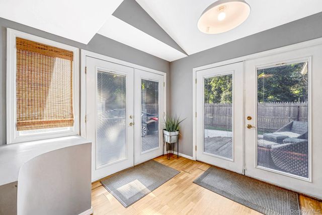 187 Oak Street, Medford, NY 11763