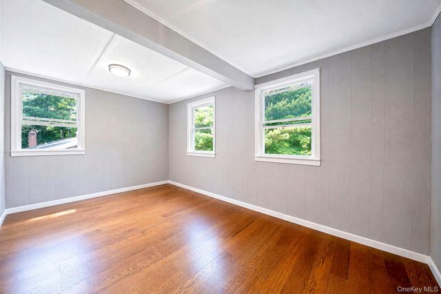 187 Oak Street, Medford, NY 11763