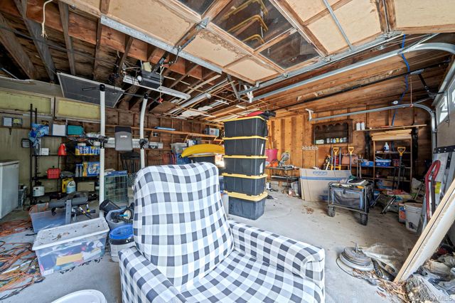 187 Oak Street, Medford, NY 11763