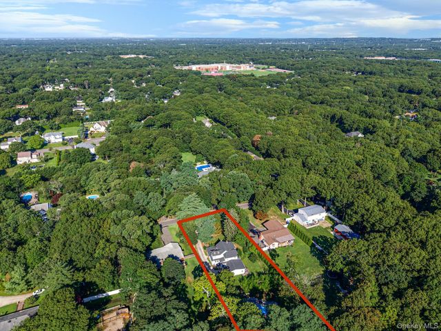 187 Oak Street, Medford, NY 11763