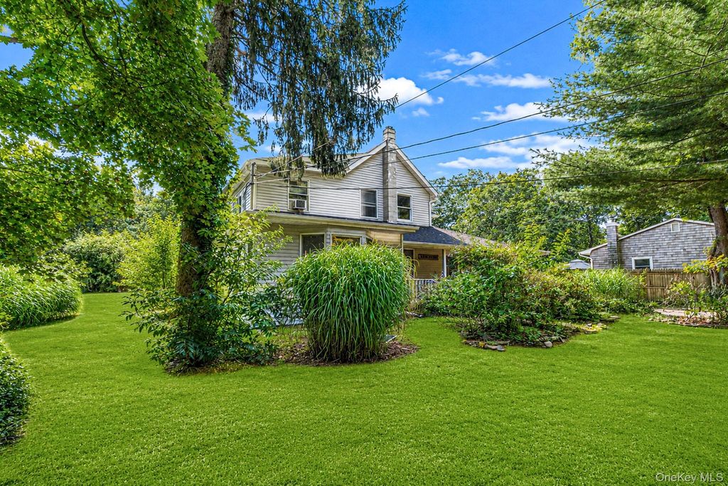 187 Oak Street, Medford, NY 11763 — photo 4