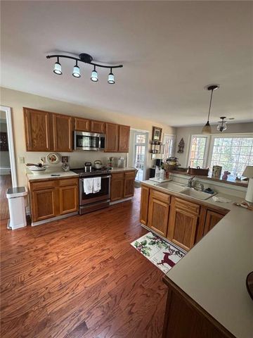 1175 Pebble Bend Drive, Grayson, GA 30017