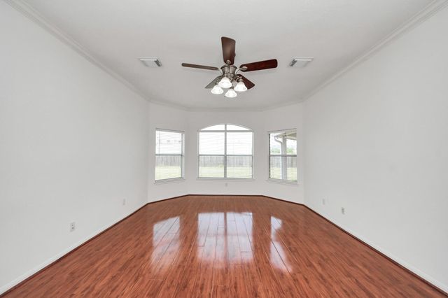 4230 Waterwood Drive, Baytown, TX 77521