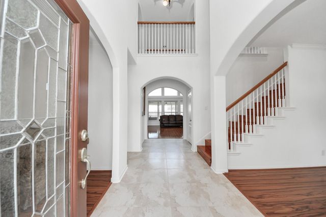 4230 Waterwood Drive, Baytown, TX 77521
